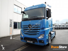 Mercedes tractor unit