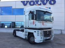 cabeza tractora productos peligrosos / adr Renault
