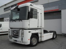 Renault Magnum 460.19 tractor unit