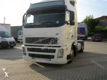 Volvo 18.44 tractor unit