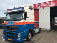 cabeza tractora convoy excepcional Volvo