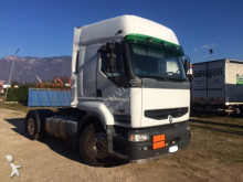 trattore Renault