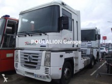 tracteur Renault Magnum 440