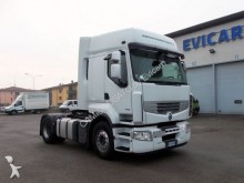 trattore Renault