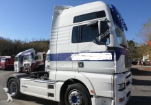 trattore MAN TGA 18.460
