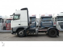 cabeza tractora productos peligrosos / adr Volvo