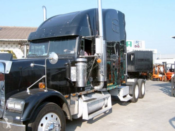 cap tractor de colecţie Freightliner
