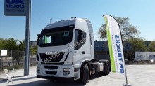 cabeza tractora Iveco