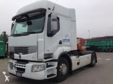 trattore Renault
