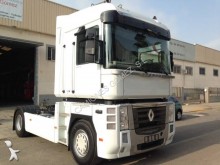 cabeza tractora Renault Magnum 520 DXI