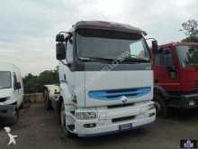 trattore Renault