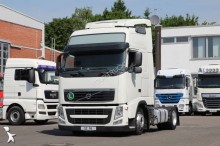tracteur surbaissé Volvo