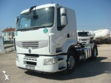 cabeza tractora productos peligrosos / adr Renault