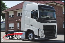 cabeza tractora convoy excepcional Volvo