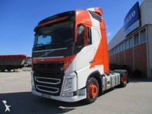 cap tractor Volvo