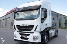 cabeza tractora Iveco