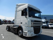 trattore DAF XF105.460