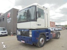 tracteur Renault Magnum 385