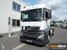 Mercedes tractor unit