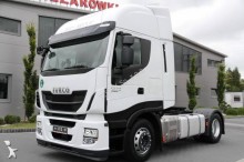 cabeza tractora Iveco