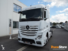 Mercedes tractor unit