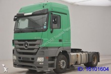 Mercedes tractor unit