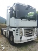 trattore Renault