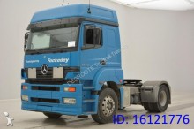 trattore Prodotti pericolosi / adr Mercedes