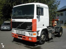 tracteur Volvo F12 400