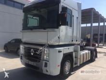 cabeza tractora Renault