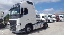 trattore Volvo FH13 460