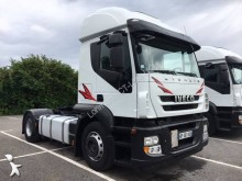 cabeza tractora productos peligrosos / adr Iveco