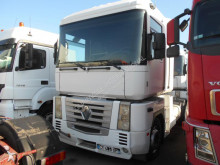 trattore Renault Magnum 400