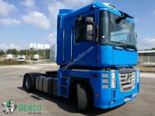 trattore Renault