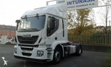 tracteur Iveco Ecostralis AT 440 S 46 TP-E PRO