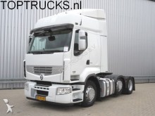 trattore Renault