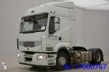 trattore Renault