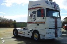 cabeza tractora DAF