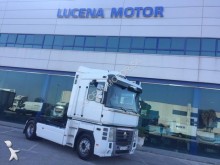 cabeza tractora Renault