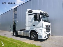Mercedes tractor unit