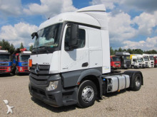 Mercedes tractor unit