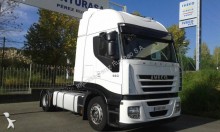 cabeza tractora Iveco