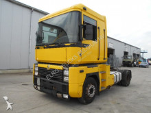 trattore Renault