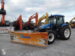 tracteur New Holland TD90D