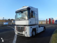 Renault tractor unit
