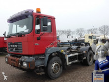 MAN 33.364 tractor unit