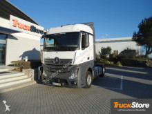 Mercedes tractor unit