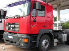 MAN 19 464 tractor unit
