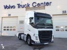 cap tractor Volvo
