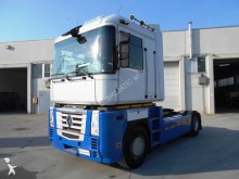 Renault tractor unit